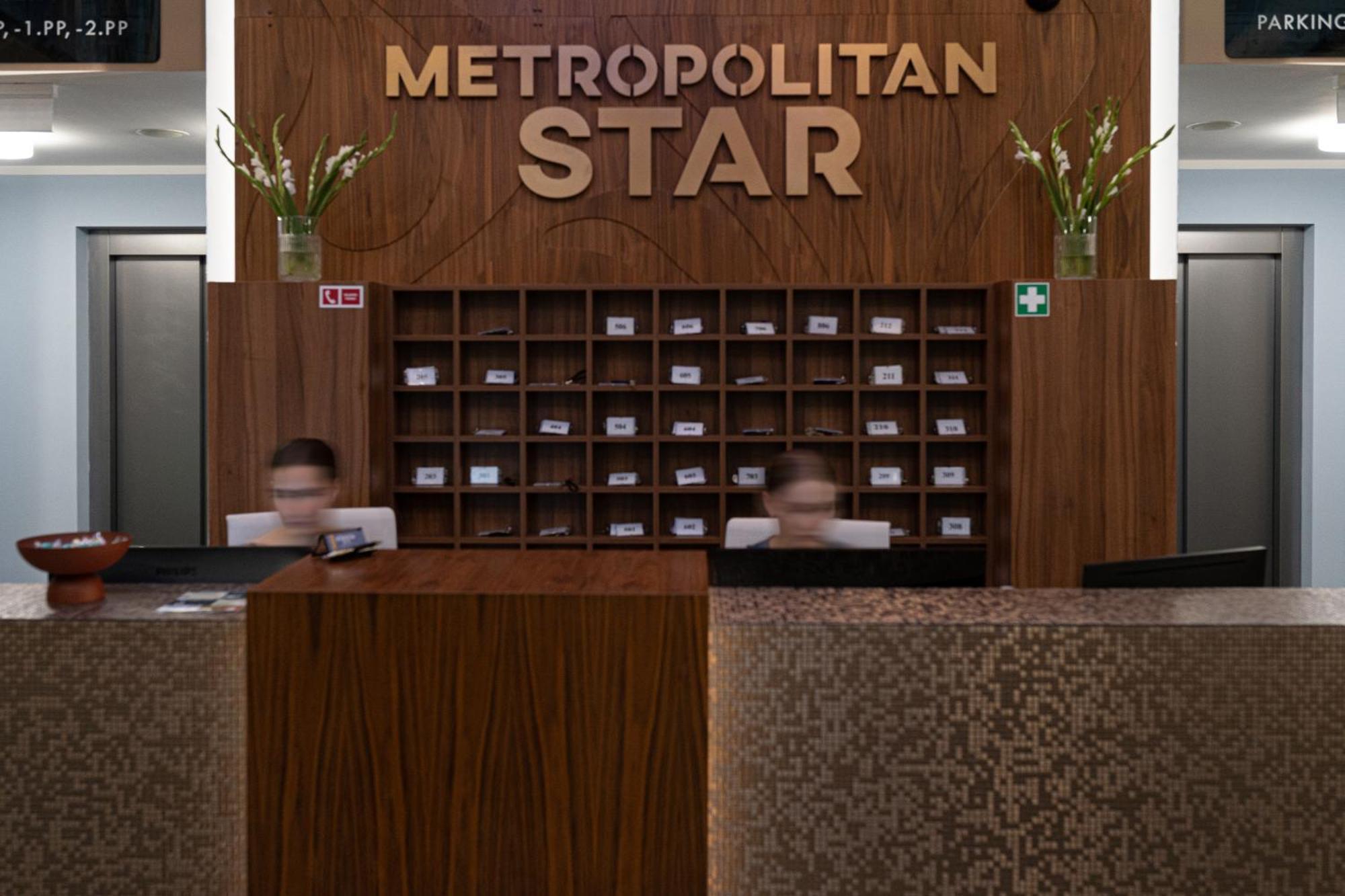 Hotel Reverie - Dependance, Check-In At Metropolitan Star Bratislava Exterior photo