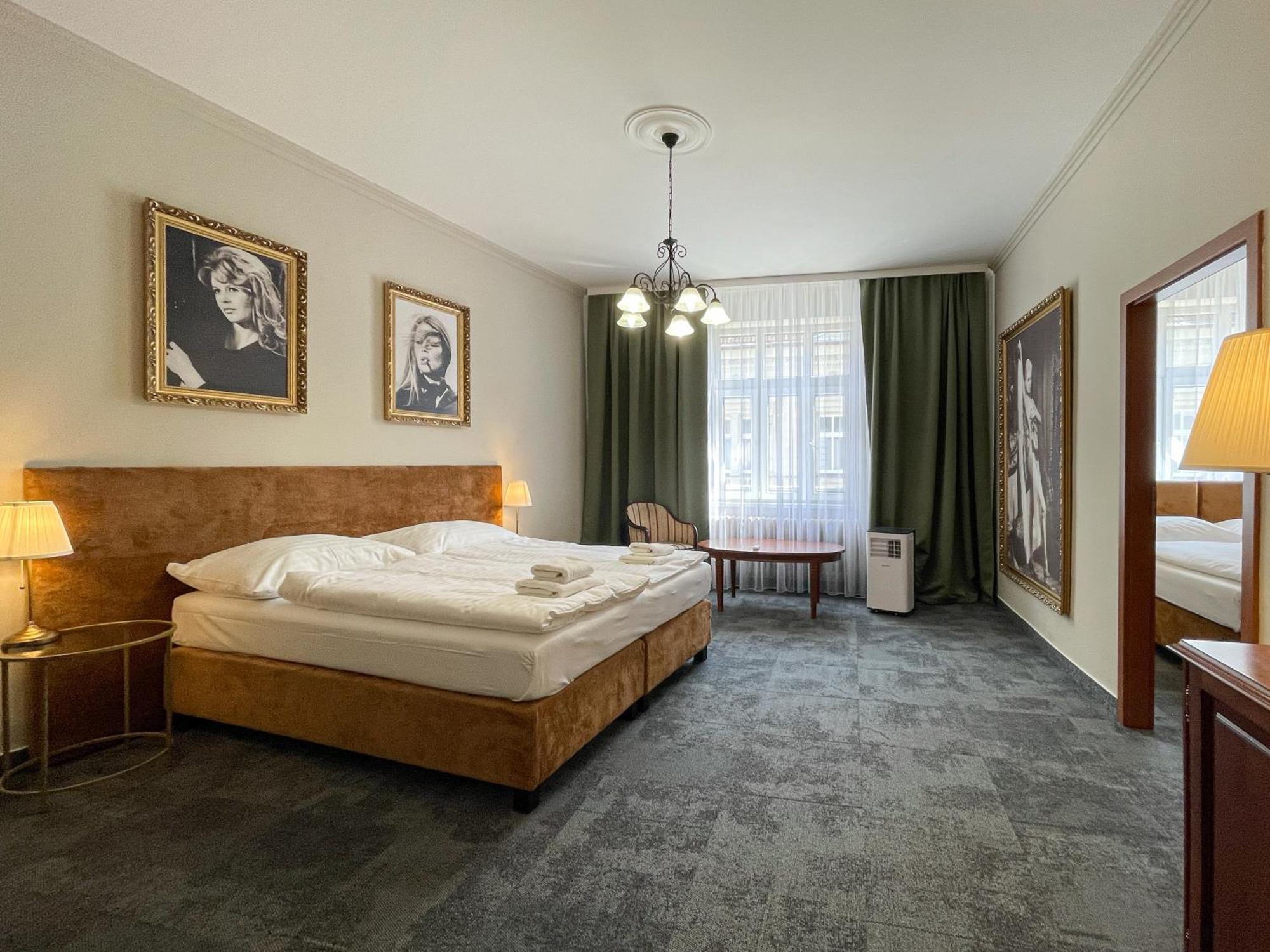 Hotel Reverie - Dependance, Check-In At Metropolitan Star Bratislava Exterior photo
