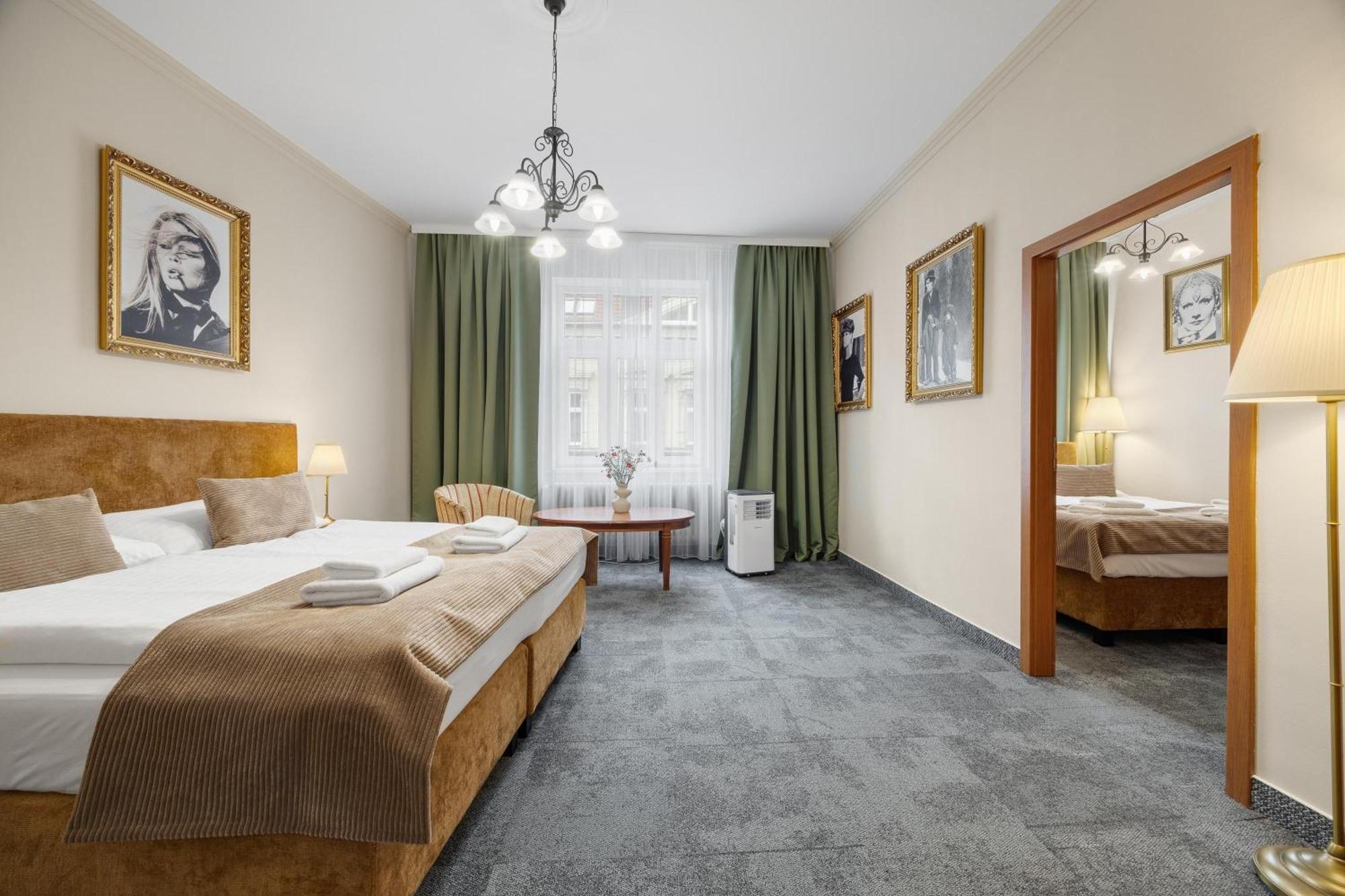 Hotel Reverie - Dependance, Check-In At Metropolitan Star Bratislava Exterior photo