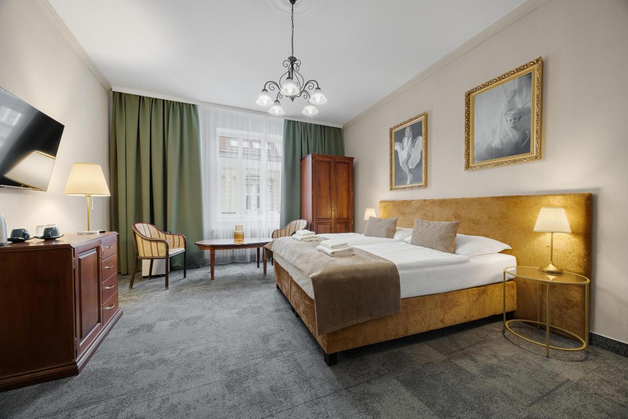 Hotel Reverie - Dependance, Check-In At Metropolitan Star Bratislava Exterior photo